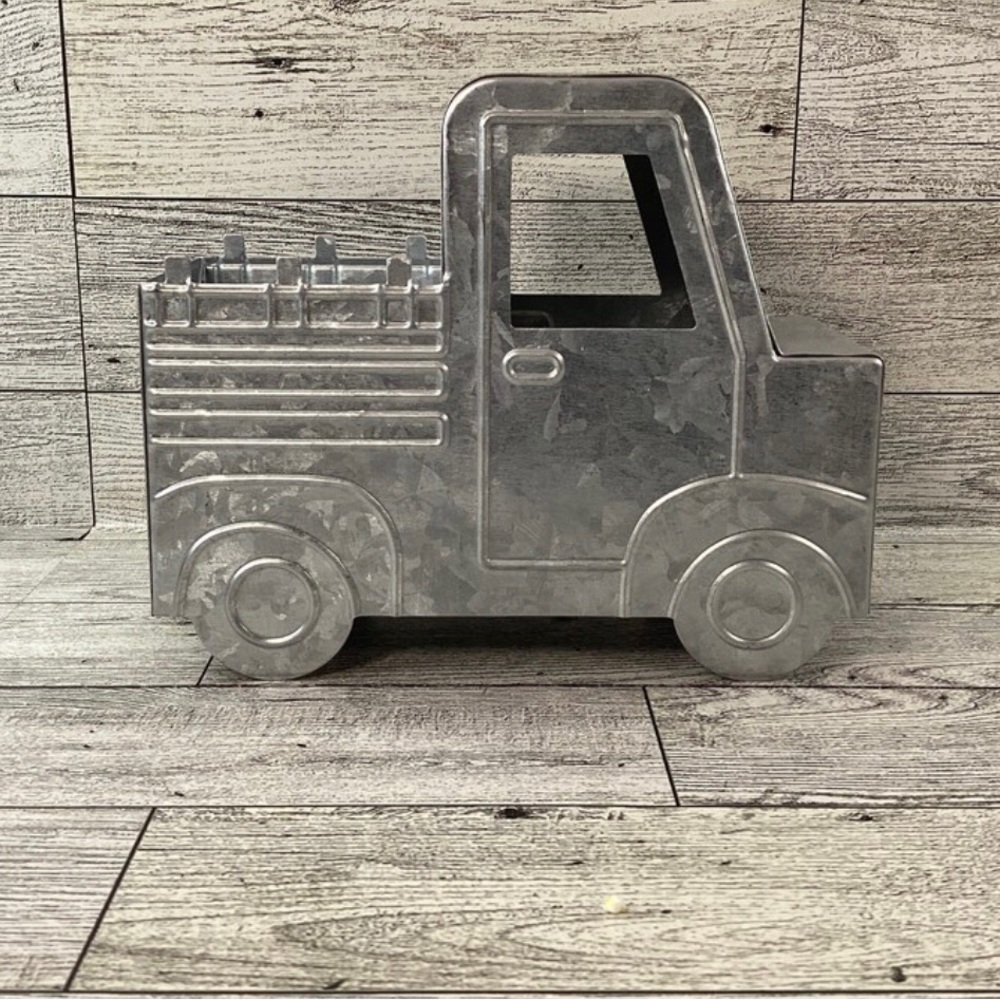 Galvanized Metal Farn Truck Farmhouse Tabletop Craft 6”
